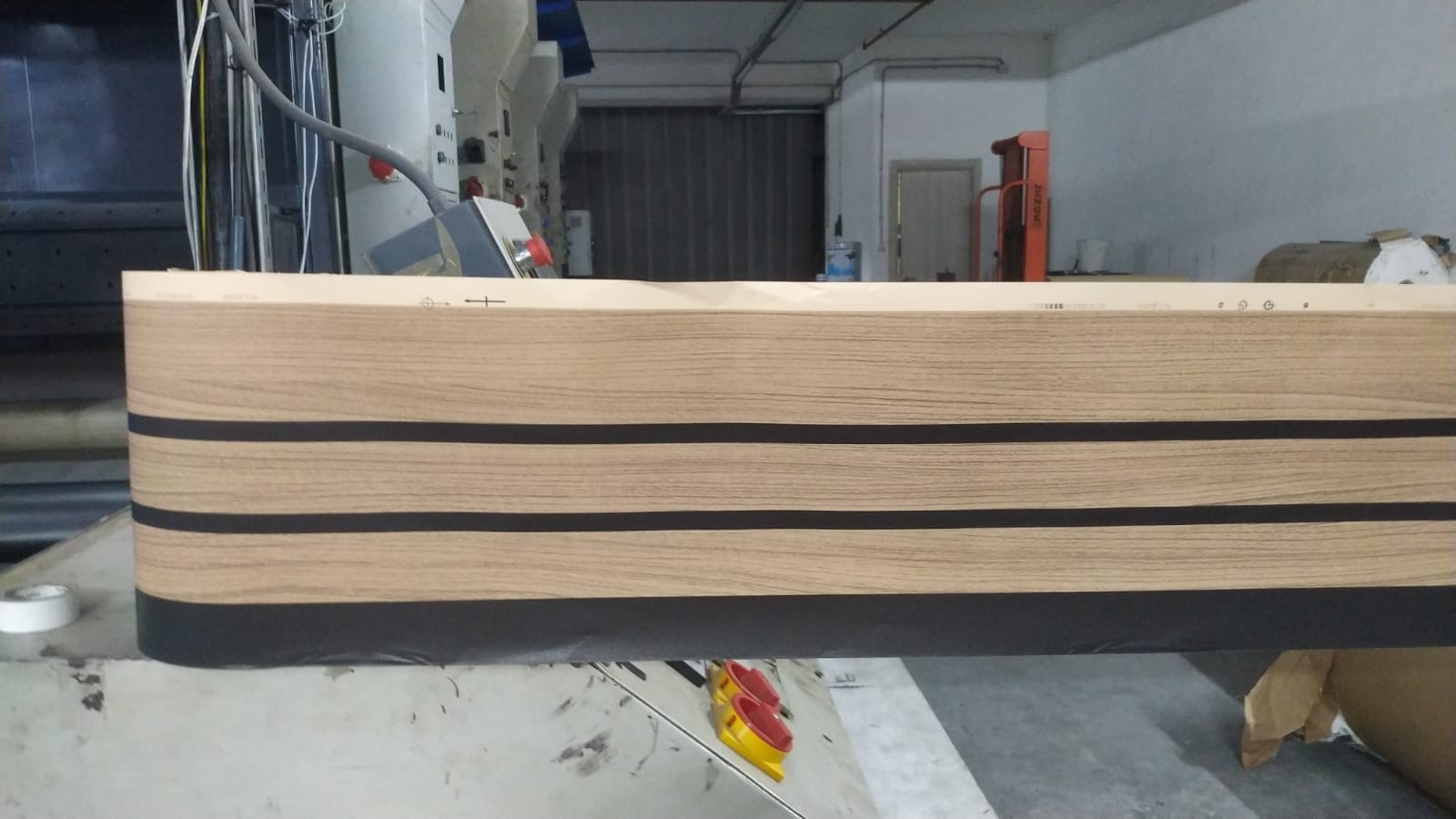 Finish Folyo Duvar Panel Kağıdı